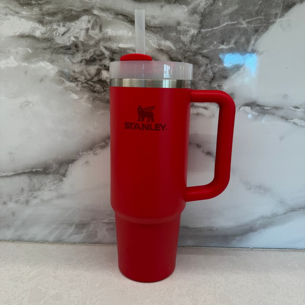 Stanley Quencher H2.0 FlowState Tumbler 30oz Red Matte Stainless Steel Mug EUC